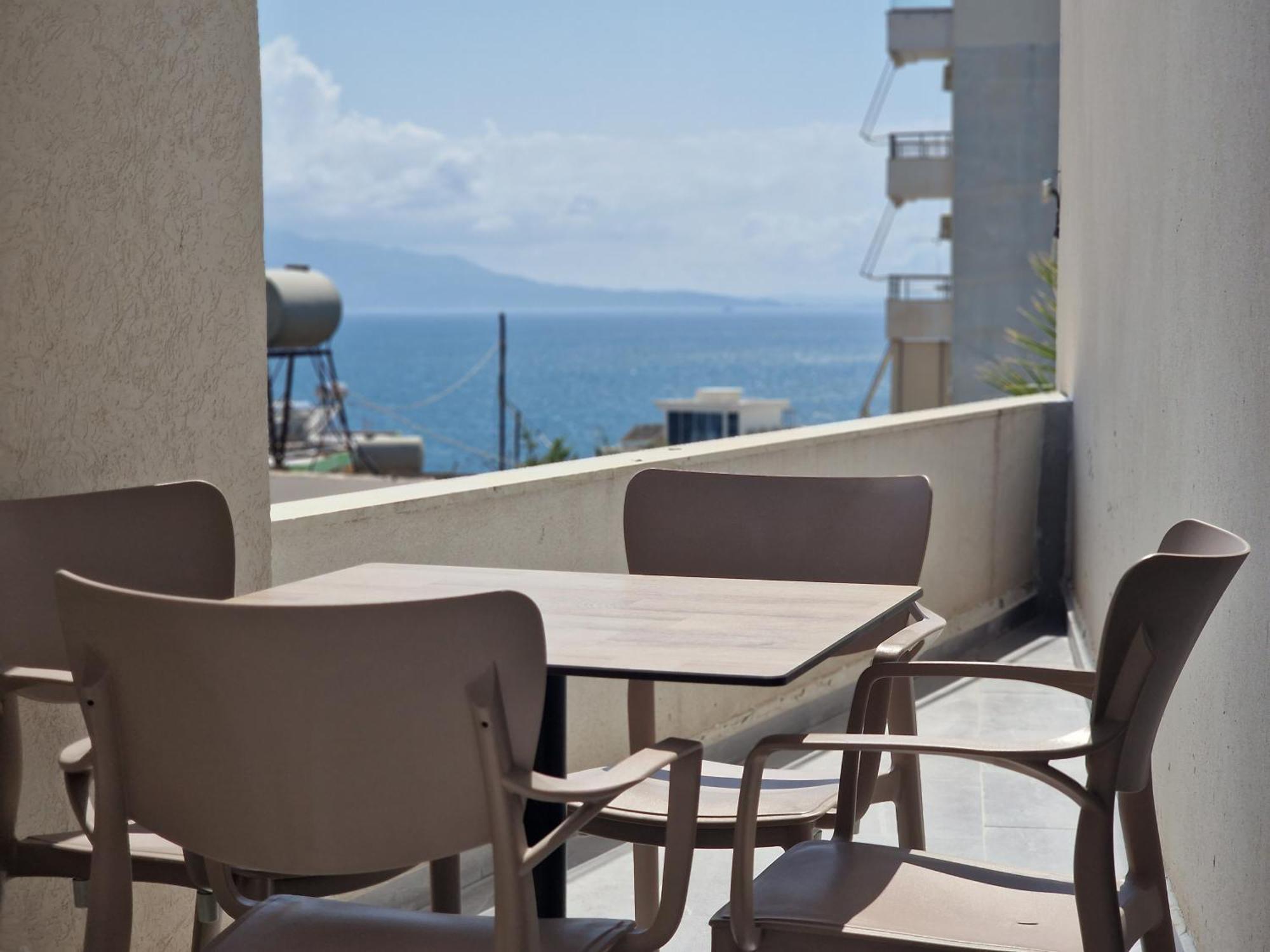 Joanna Suites Sarandë Exterior foto