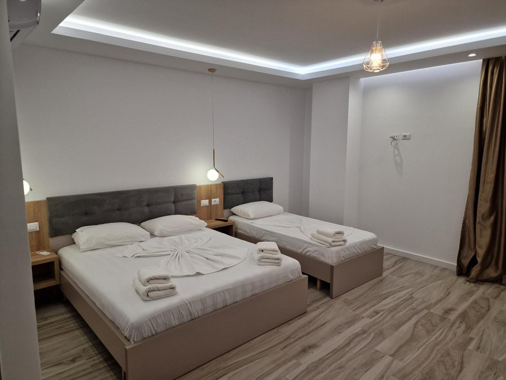 Joanna Suites Sarandë Exterior foto