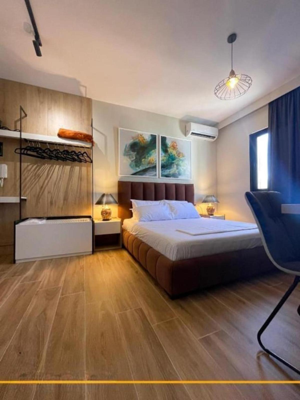 Joanna Suites Sarandë Exterior foto